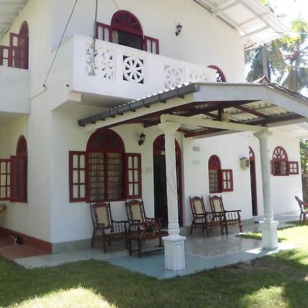 Raj Villa Kumarakanda Hikkaduwa Exterior foto